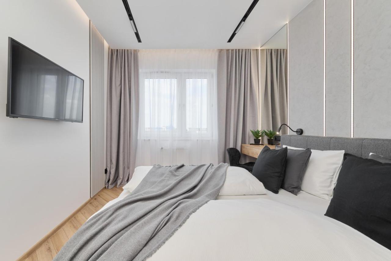 Exclusive Apartment With Balcony & Parking Wroclaw By Renters Prestige מראה חיצוני תמונה